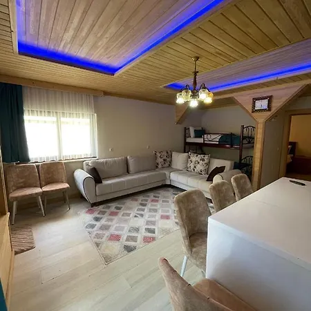 Nirvana Aparthotel *